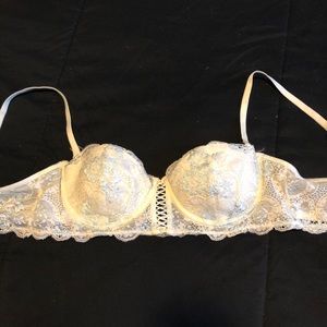 Sexy Victoria’s Secret Lace Balconette Bra 34C